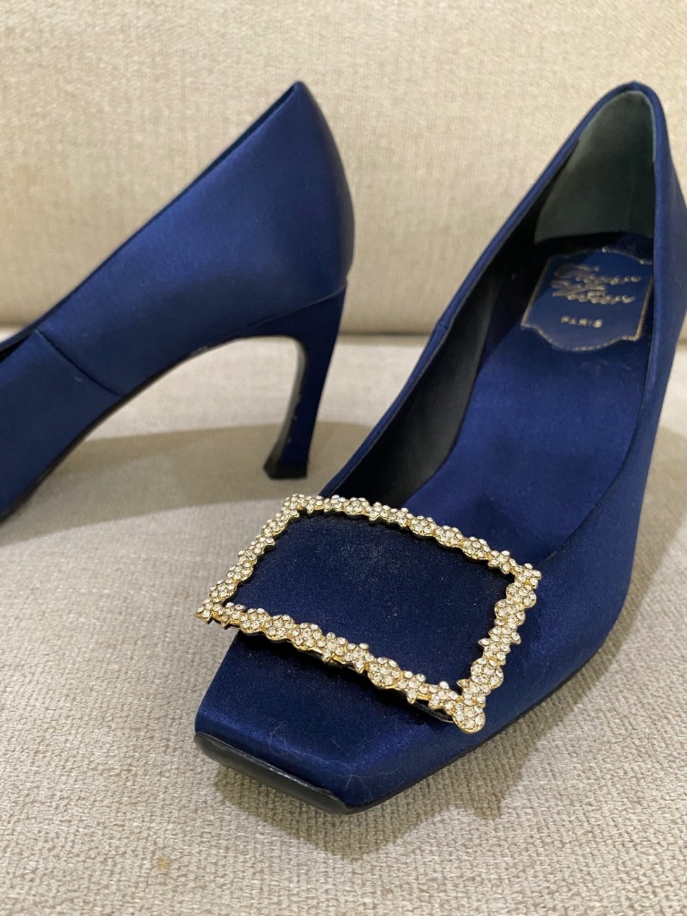 Roger Vivier Satin Pumps